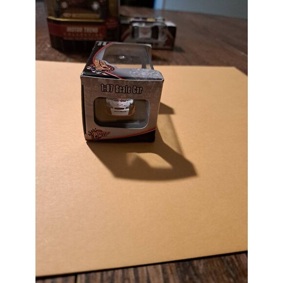 2006 NASCAR Winner’s Circle Dale Earnhardt Jr #8 1:87 Diecast Race Car in Box - Picture 3 of 6